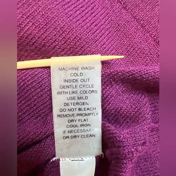 Cable & Gauge Camisole/Tank Knit, Sleeveless Women’s Top, Magenta, Size Large - Picture 4 of 11